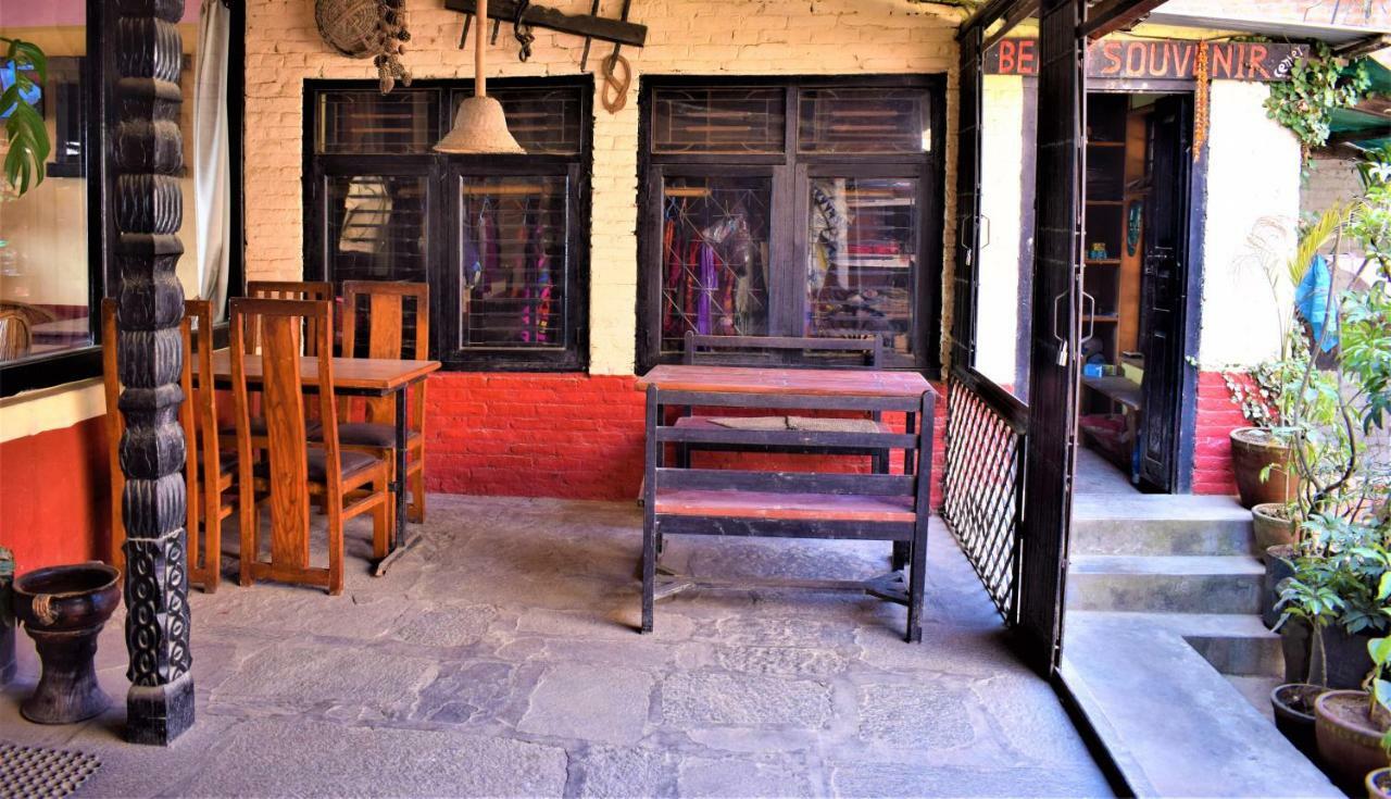 Berg House Cafe And Hotel Nagarkot Esterno foto