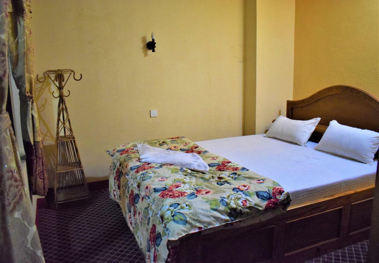 Berg House Cafe And Hotel Nagarkot Esterno foto